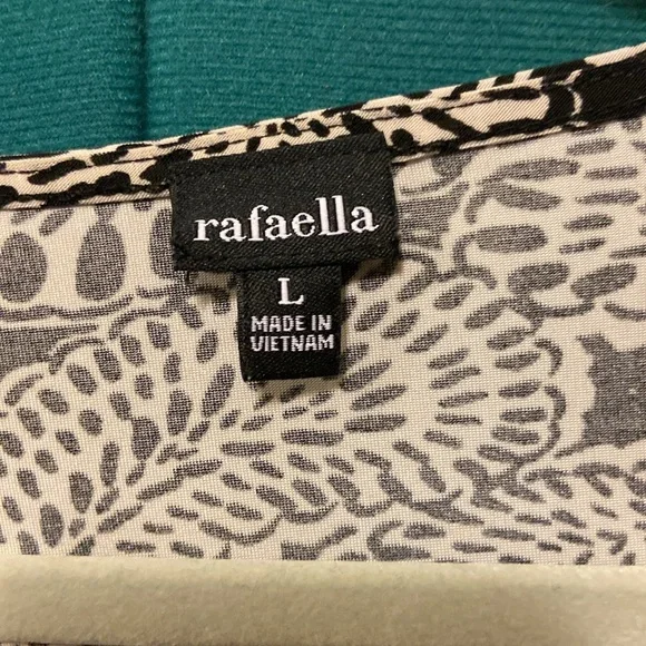 Vintage Black & White Cowl Front Top long sleeves silky feel Lg by Rafaela - Picture 4 of 5